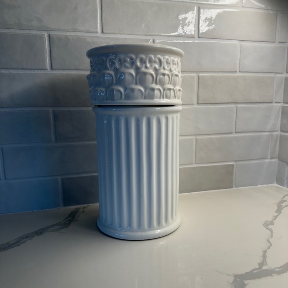 OCI Omnibus white Column canister - Picture 1 of 4